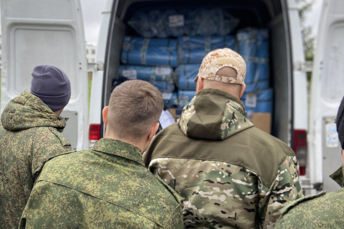 В госпиталь на Херсонском направлении передали гуманитарную помощь