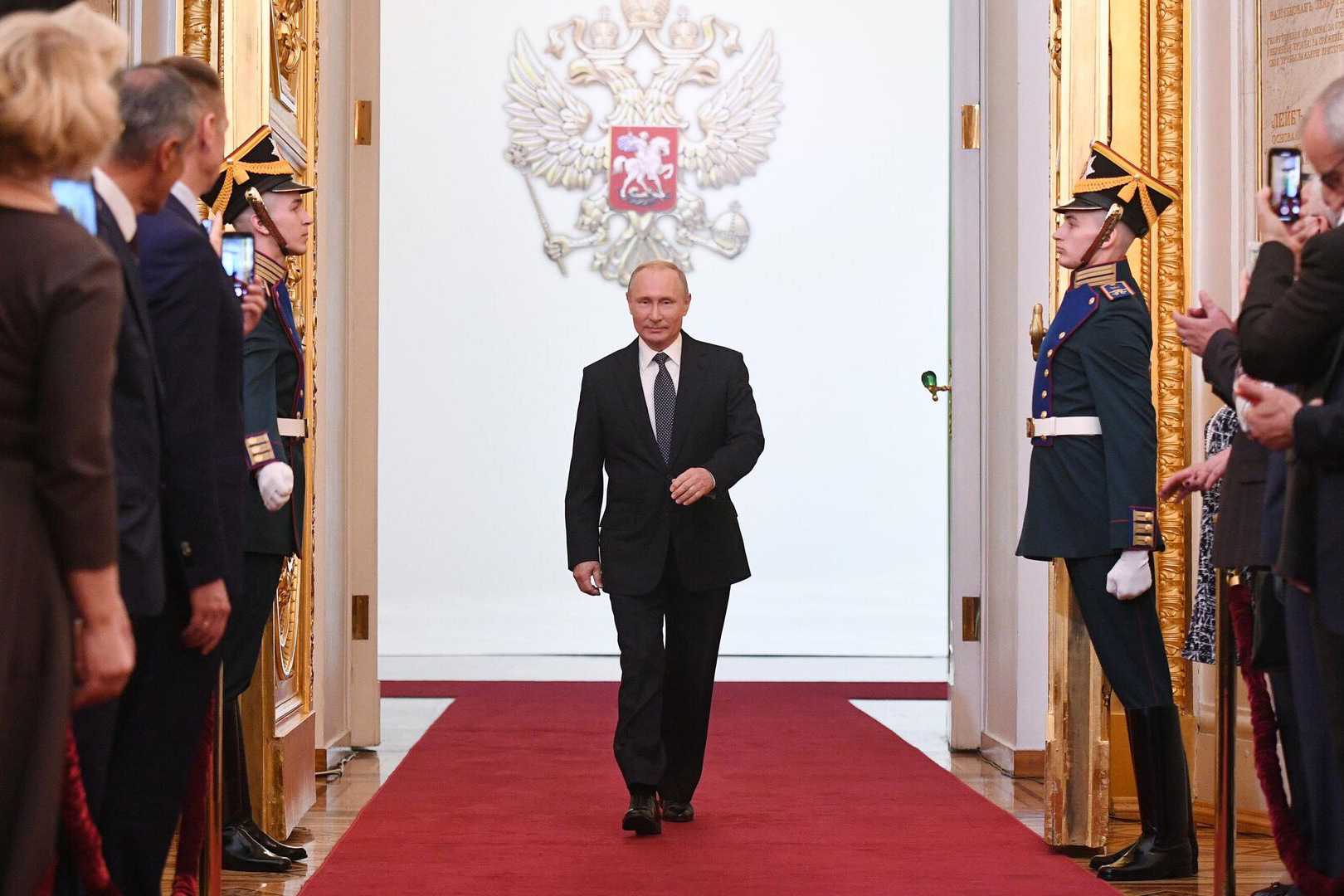 Владимир Путин официально вступил в должность президента России